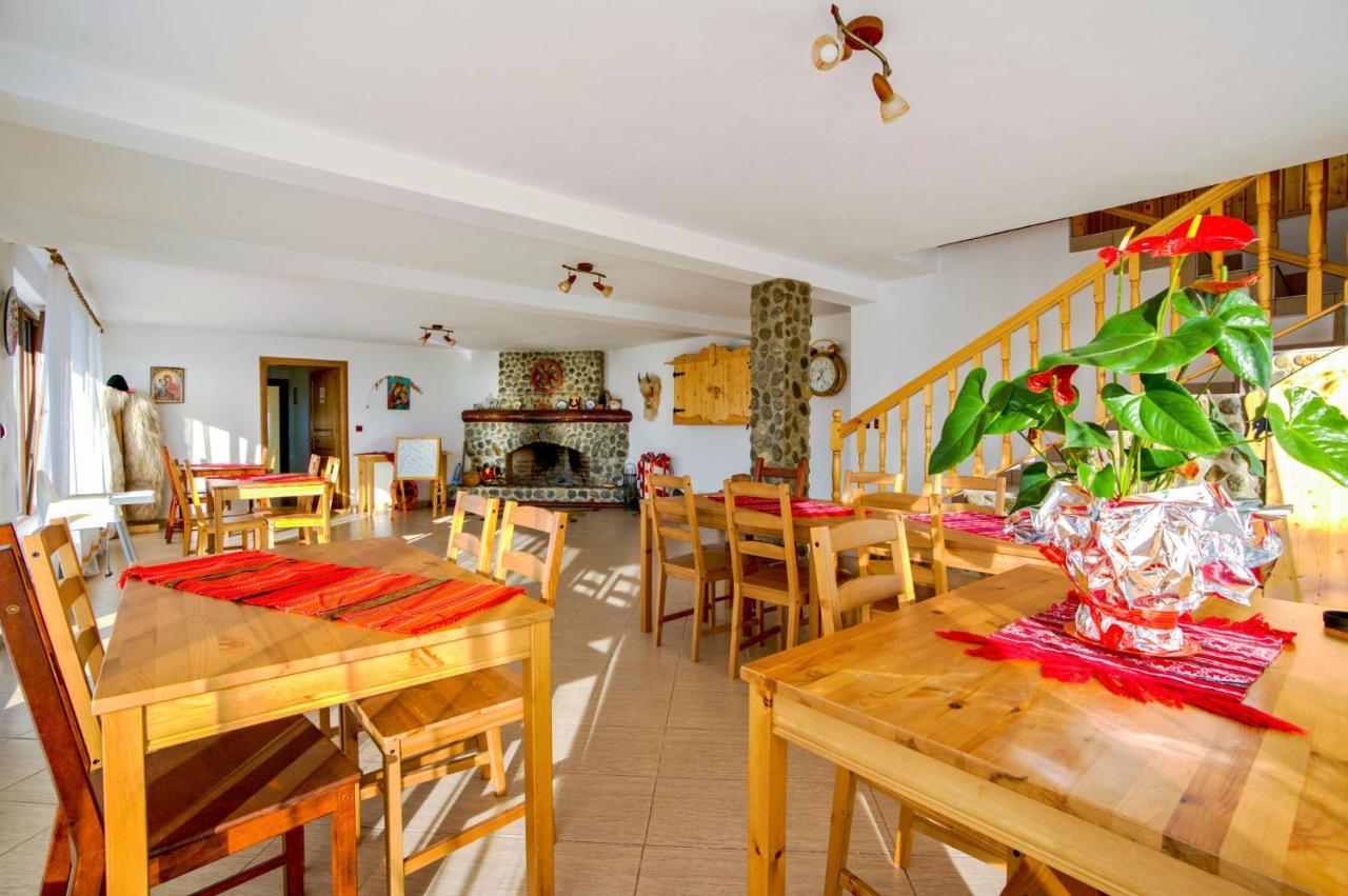 Hotel Pensiunea La Maria Poenari Esterno foto