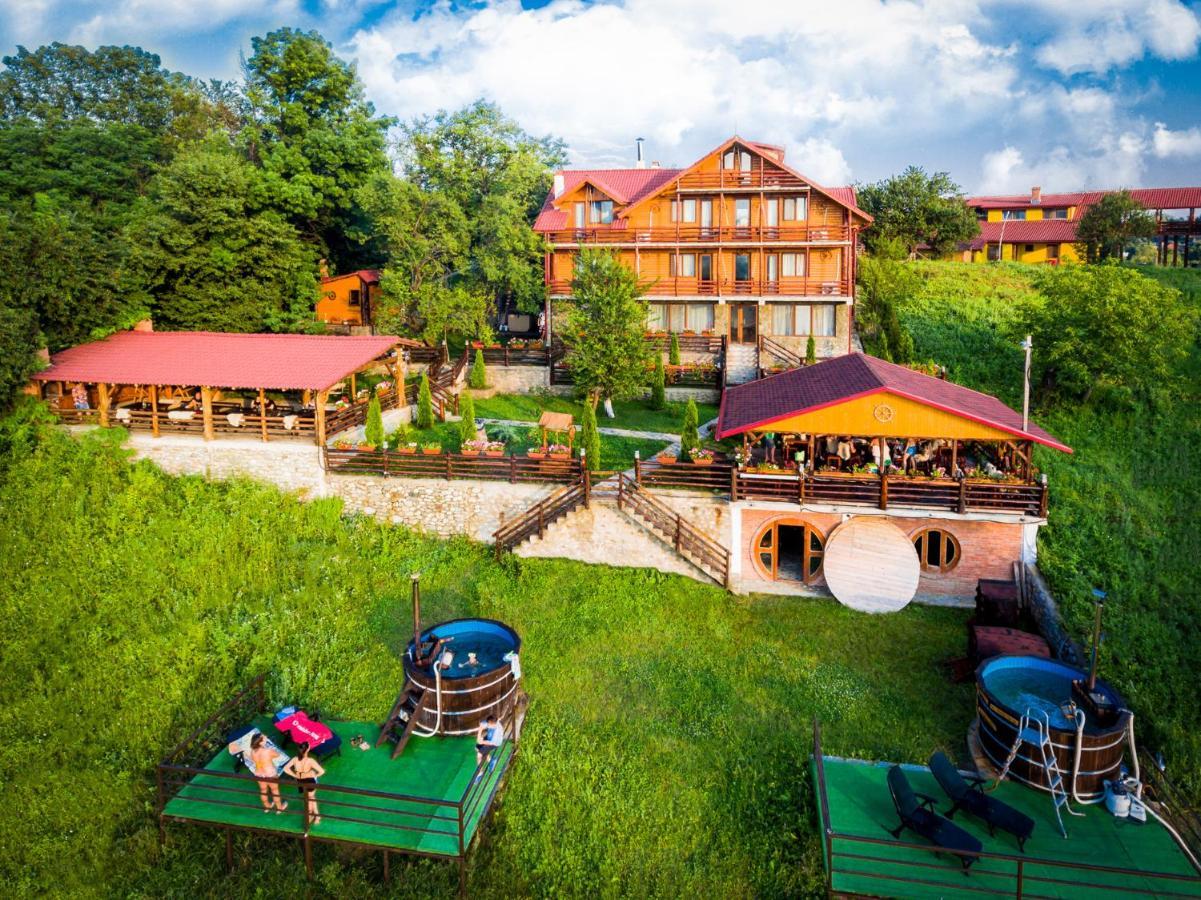 Hotel Pensiunea La Maria Poenari Esterno foto
