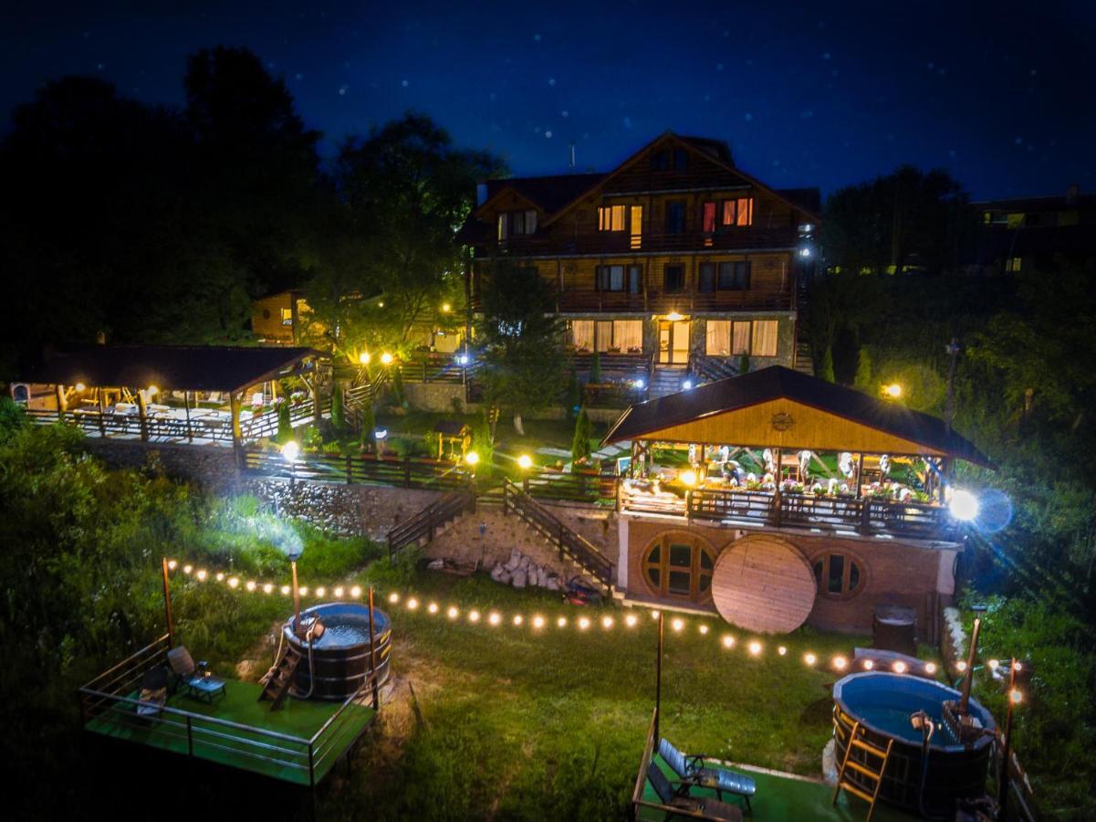 Hotel Pensiunea La Maria Poenari Esterno foto