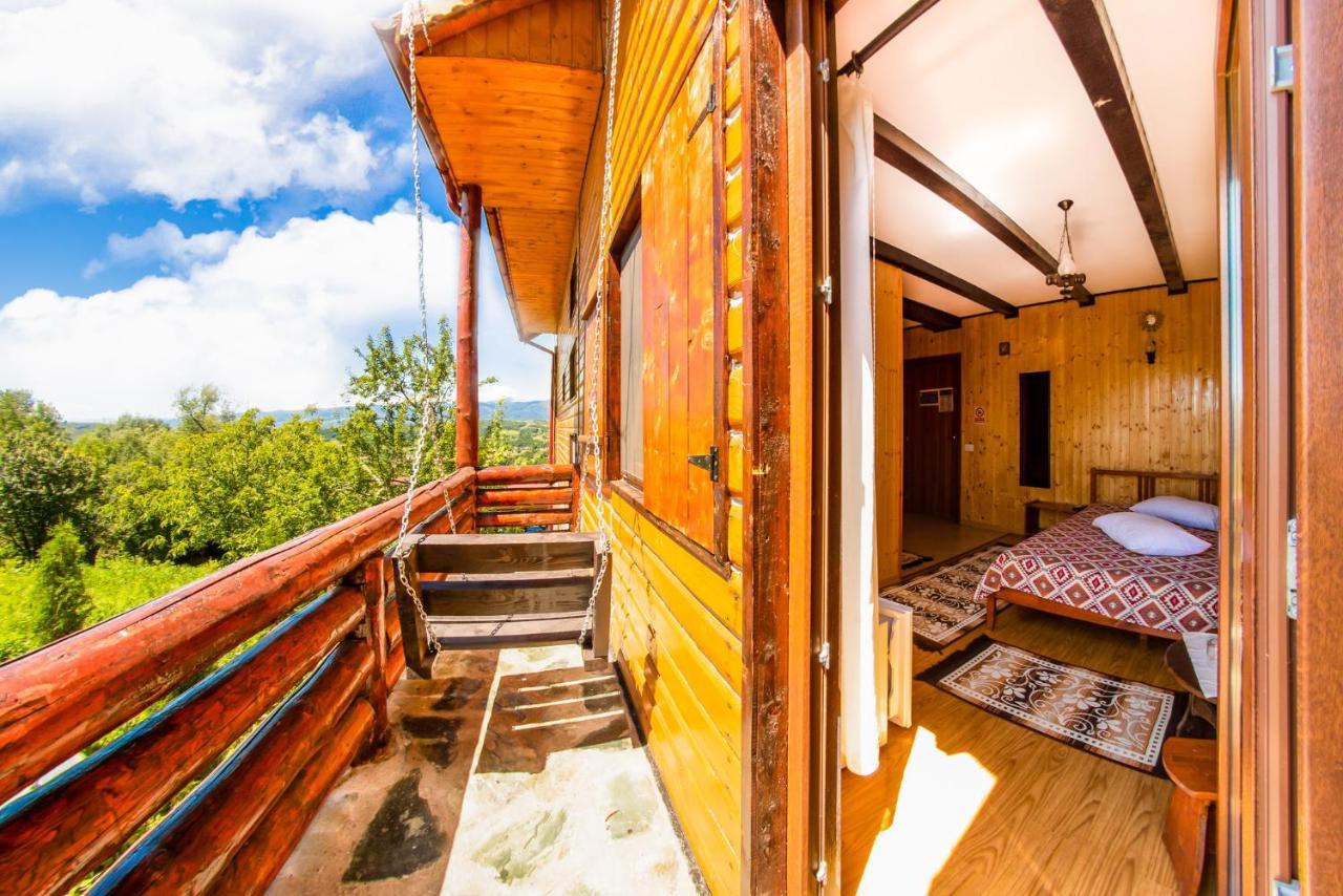Hotel Pensiunea La Maria Poenari Esterno foto